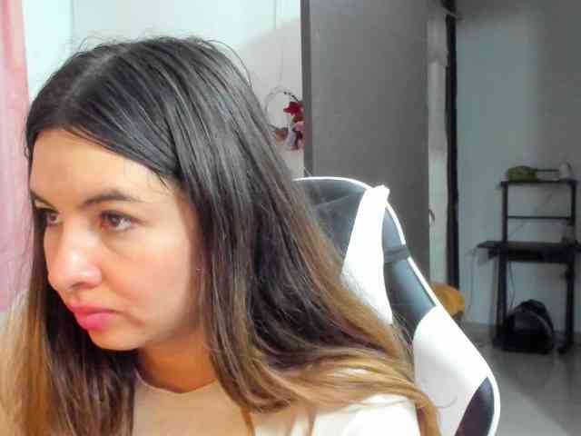 LaraCat1 webcam