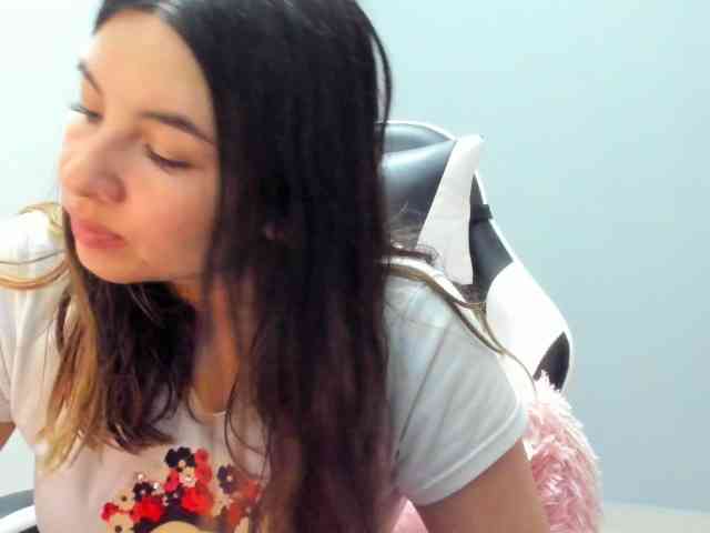 LaraCat1 webcam