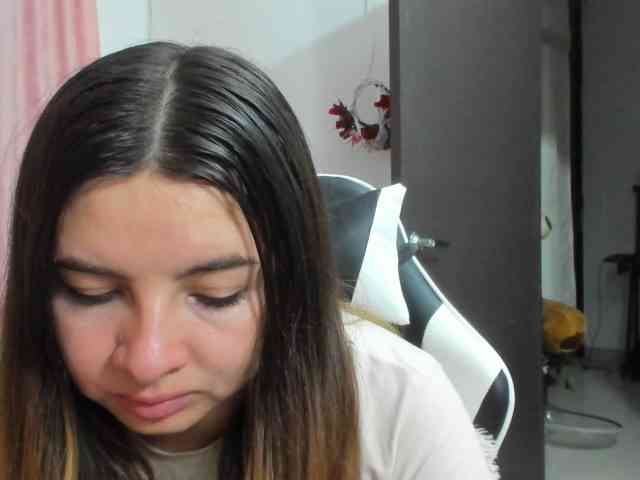 LaraCat1 webcam