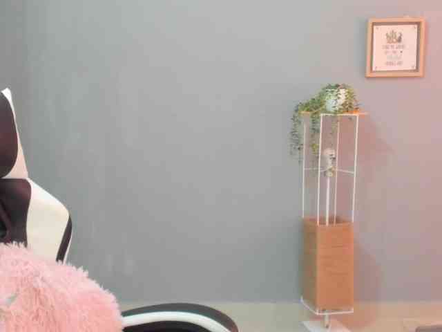 LaraCat1 webcam