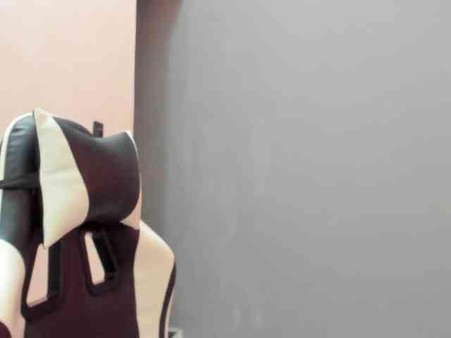 LaraCat1 webcam