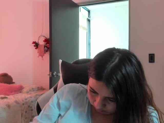 LaraCat1 webcam