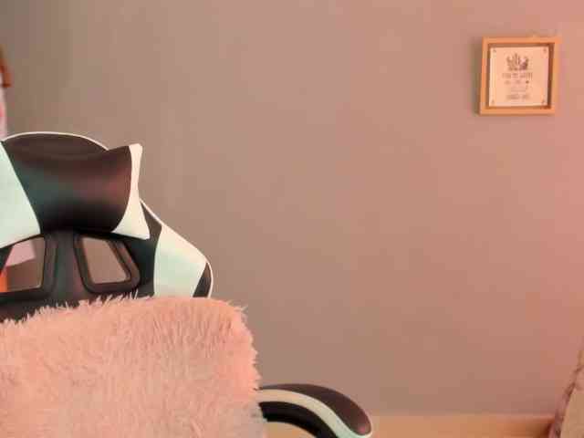 LaraCat1 webcam