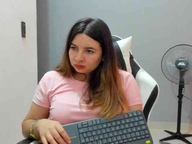 LaraCat1 webcam