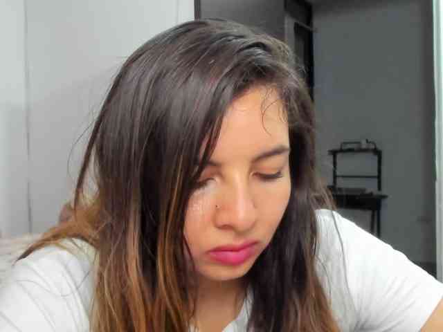 LaraCat1 webcam