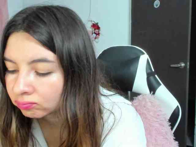 LaraCat1 webcam