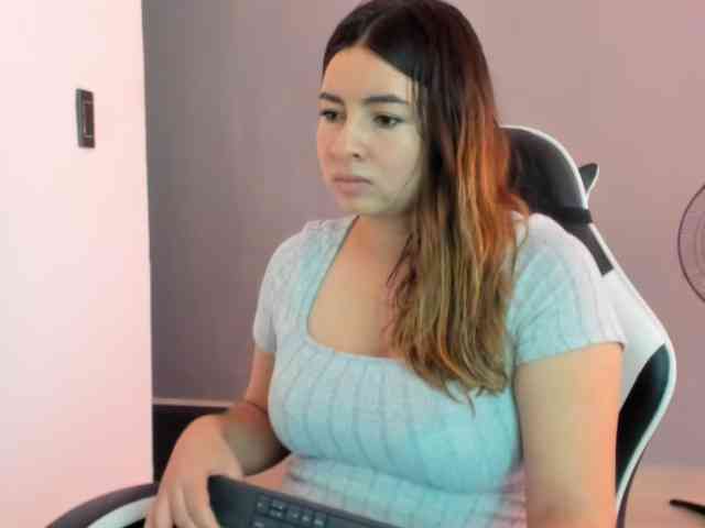 LaraCat1 webcam