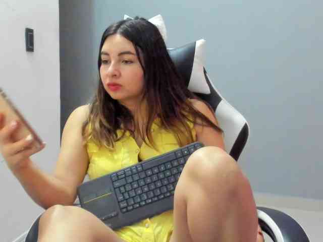 LaraCat1 webcam