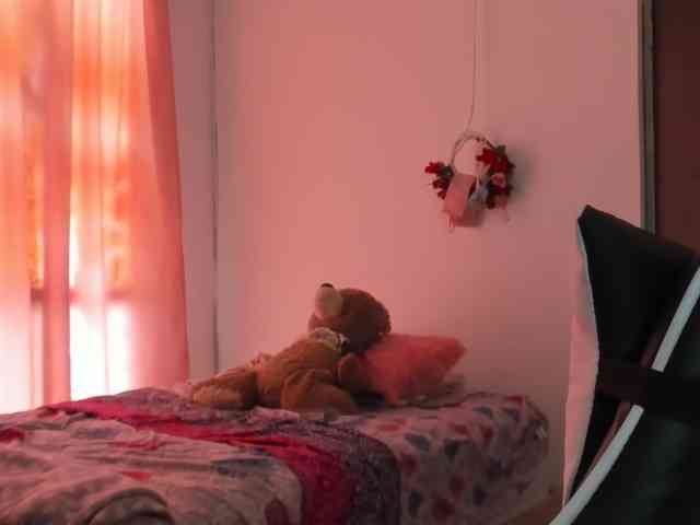 LaraCat1 webcam