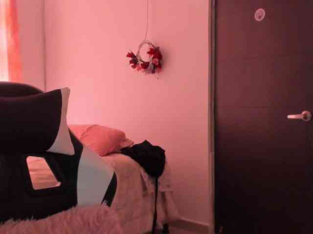 LaraCat1 webcam