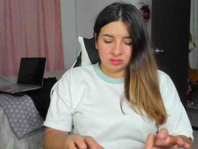 LaraCat1 webcam