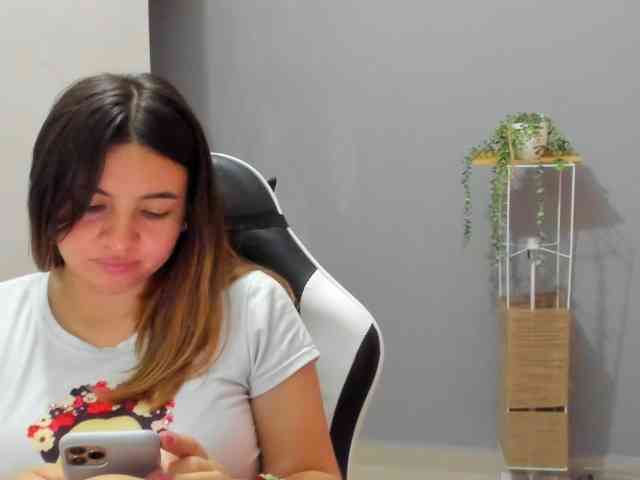 LaraCat1 webcam