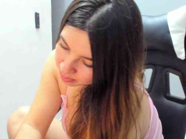 LaraCat1 webcam