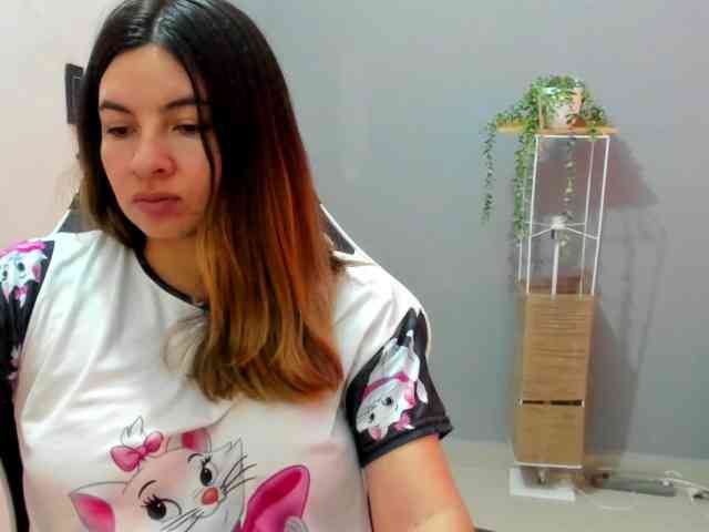 LaraCat1 webcam