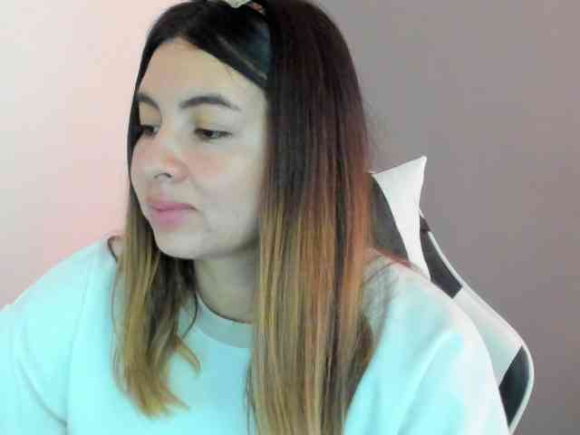 LaraCat1 webcam