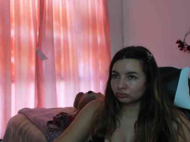 LaraCat1 webcam