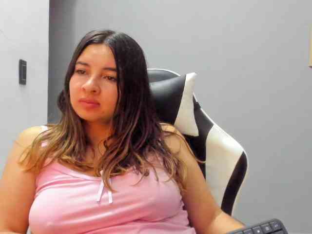 LaraCat1 webcam