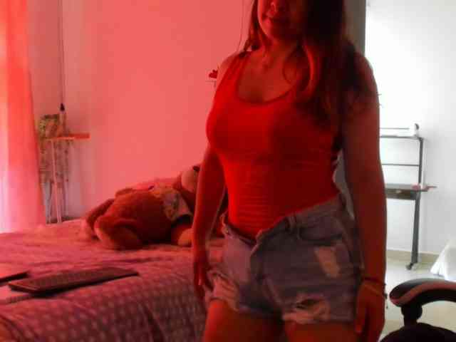 LaraCat1 webcam