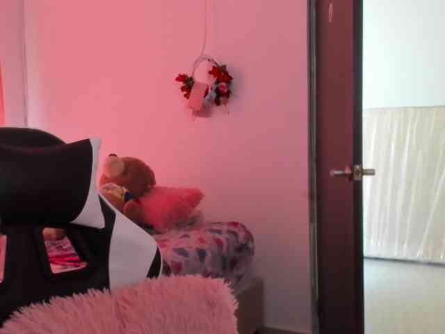 LaraCat1 webcam