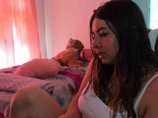 LaraCat1 webcam