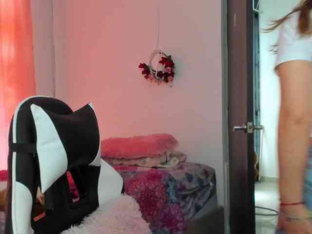 LaraCat1 webcam