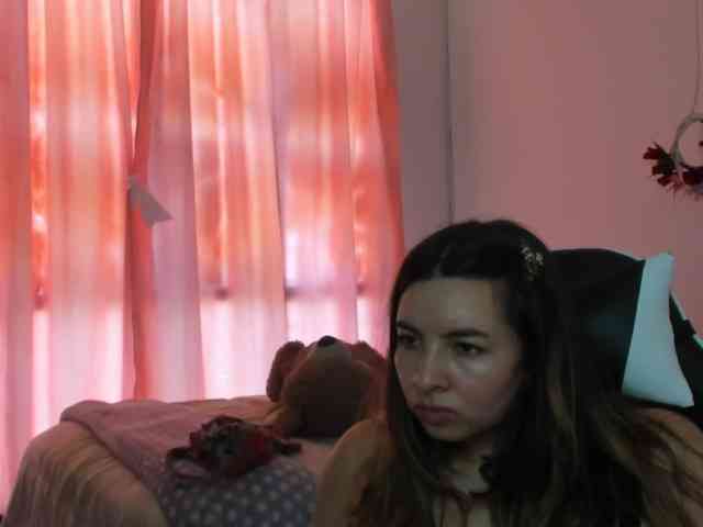 LaraCat1 webcam