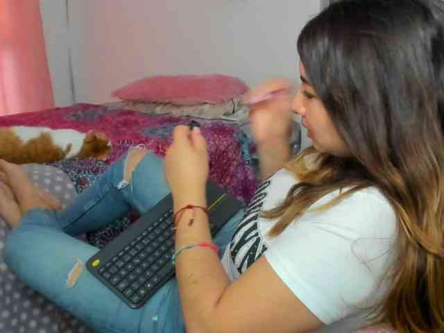 LaraCat1 webcam