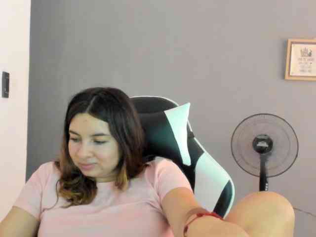 LaraCat1 webcam