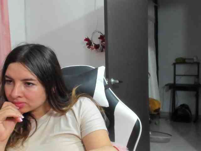 LaraCat1 webcam