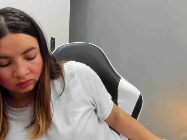LaraCat1 webcam