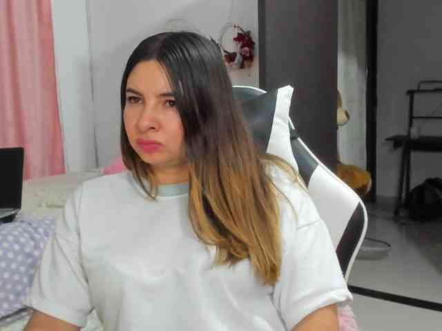 LaraCat1 webcam