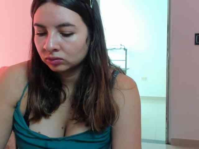 LaraCat1 webcam