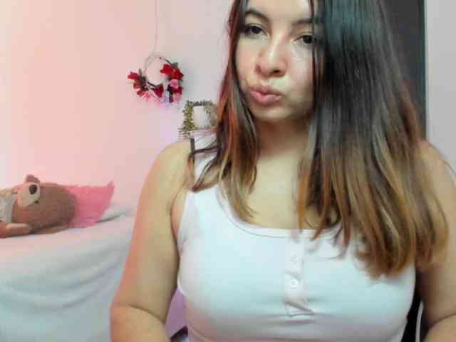 LaraCat1 webcam