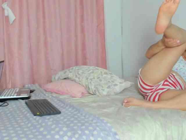 LaraCat1 webcam