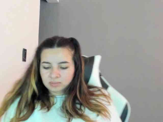 LaraCat1 webcam