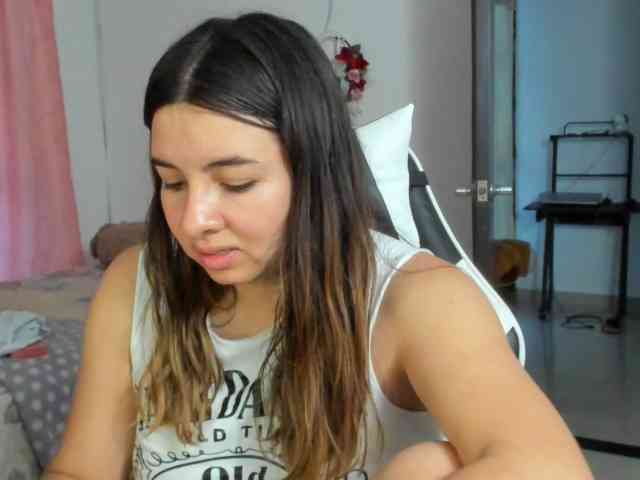 LaraCat1 webcam