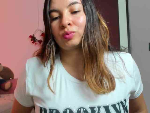 LaraCat1 webcam