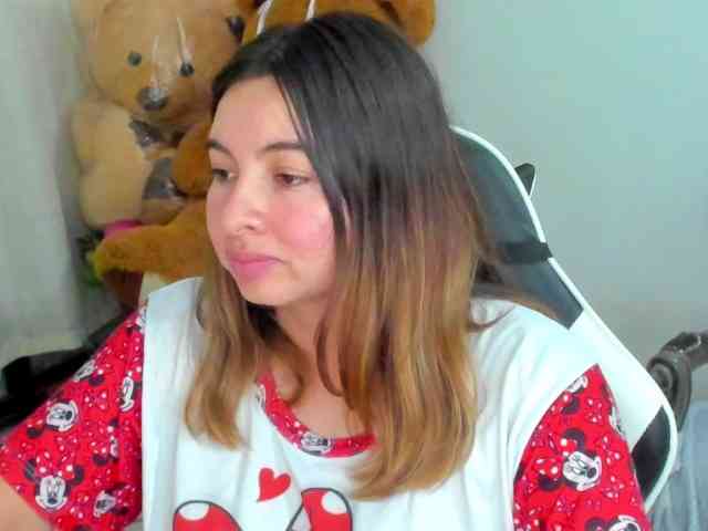LaraCat1 webcam