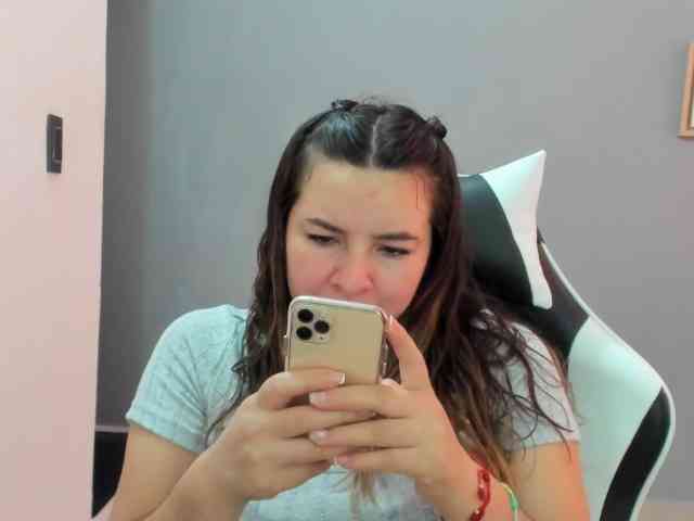 LaraCat1 webcam