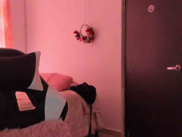 LaraCat1 webcam