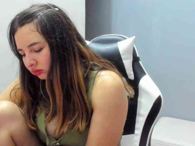 LaraCat1 webcam