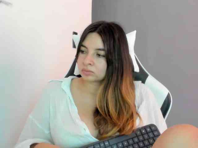 LaraCat1 webcam