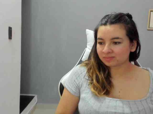 LaraCat1 webcam
