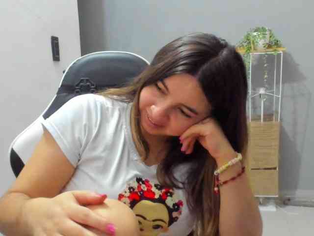 LaraCat1 webcam