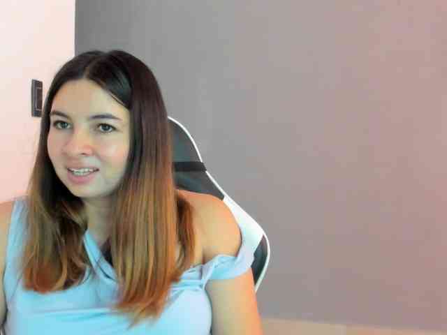 LaraCat1 webcam