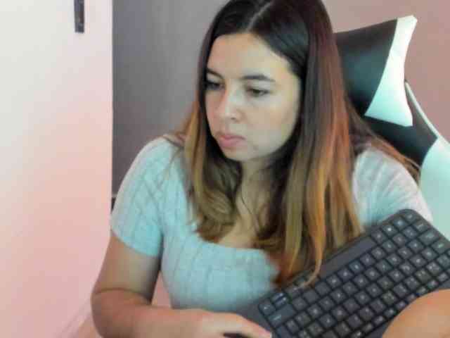 LaraCat1 webcam