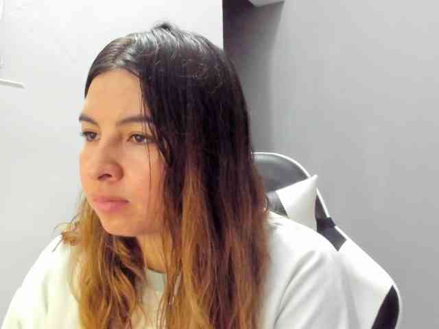 LaraCat1 webcam
