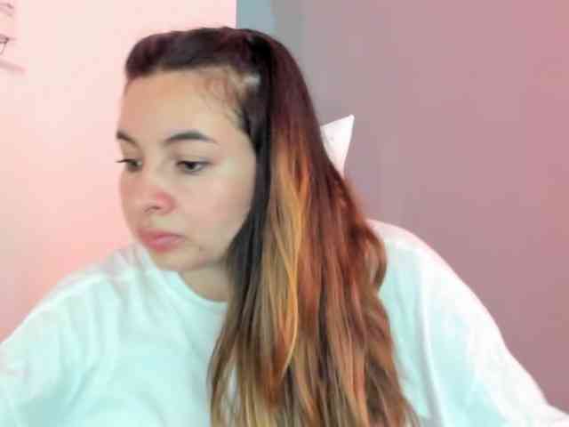 LaraCat1 webcam