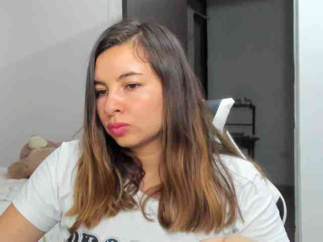 LaraCat1 webcam