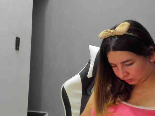 LaraCat1 webcam